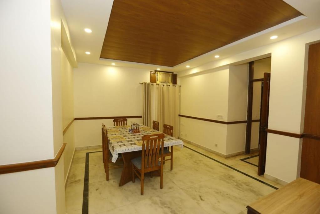 Wind - Bhikaji Cama Place